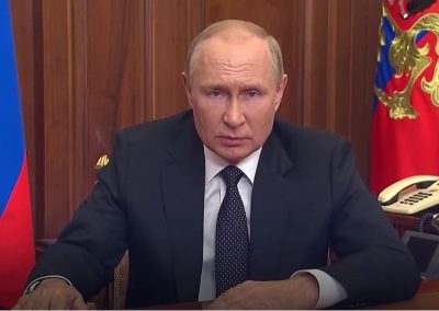 Putin: L’Occidente vuole distruggerci