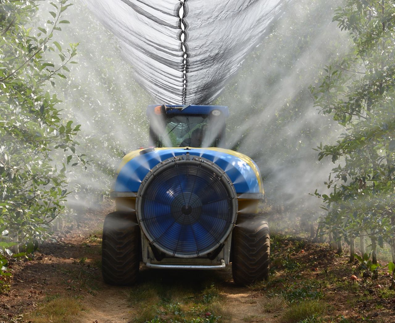 Cisterna 3000 litri che viene usata per irrigare